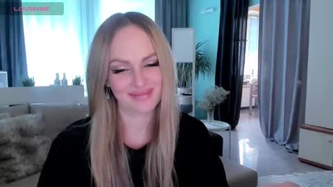 Snapshot of libby_nora chatting on 02-27-25, 09:32 Libby online show from 02-27-25, 09:32