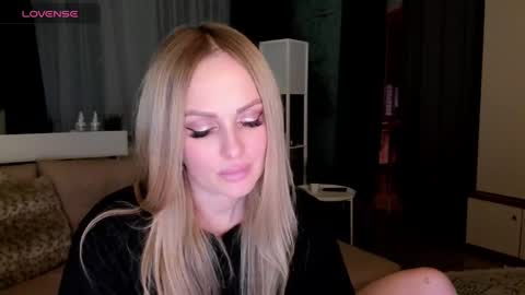 Snapshot of libby_nora chatting on 03-06-25, 03:56 Libby online show from 03-06-25, 03:56