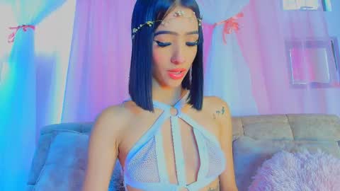 Valentina Hall online show from 03-18-26, 01:58