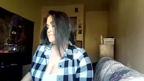 AllieAustyn online show from 12-24-24, 07:22