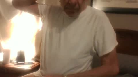 Snapshot of lickmysnowballs chatting on 12-28-24, 11:09 lickmysnowballs online show from 12-28-24, 11:09