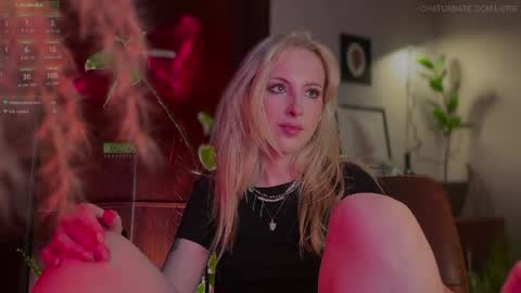 its my birthday today so im offline  but id be so happy if you felt like sending me a birthday love while im away  online show from 04-05-26, 10:07