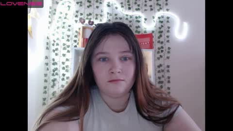 Snapshot of light_lunaa chatting on 01-12-25, 03:28 light_lunaa online show from 01-12-25, 03:28