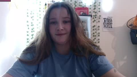 Snapshot of light_lunaa chatting on 01-27-25, 11:00 light_lunaa online show from 01-27-25, 11:00