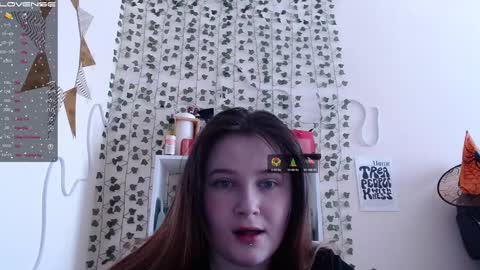 Snapshot of light_lunaa chatting on 02-06-25, 05:25 light_lunaa online show from 02-06-25, 05:25