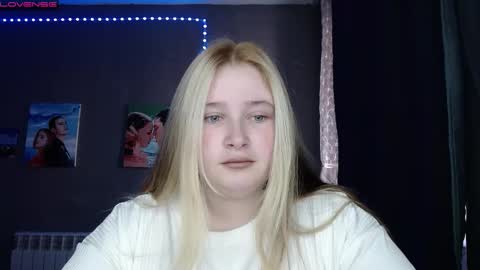 Snapshot of light_lunaa chatting on 10-19-25, 07:20 light_lunaa online show from 10-19-25, 07:20