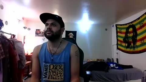 lightskinned666 online show from 12-22-25, 07:00