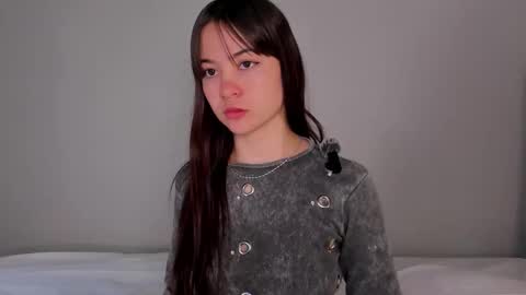 Lia Sweet online show from 01-17-26, 06:33