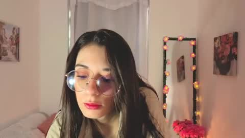 Snapshot of liiaa__7 chatting on 07-13-26, 01:03 liiaa online show from 07-13-26, 01:03