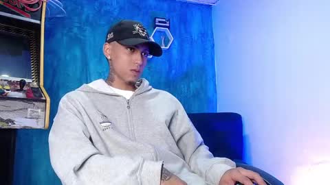 Snapshot of liiaam_lee_ chatting on 01-23-25, 12:52 Daniel online show from 01-23-25, 12:52