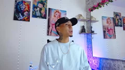 Snapshot of liiaam_lee_ chatting on 09-14-25, 02:05 Daniel online show from 09-14-25, 02:05