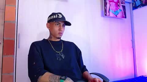 Snapshot of liiaam_lee_ chatting on 11-20-25, 03:01 Daniel online show from 11-20-25, 03:01