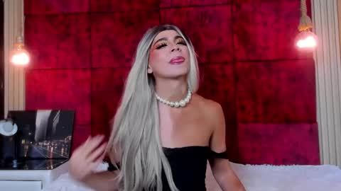 Snapshot of liiacollins chatting on 10-09-25, 08:07 liiacollins online show from 10-09-25, 08:07