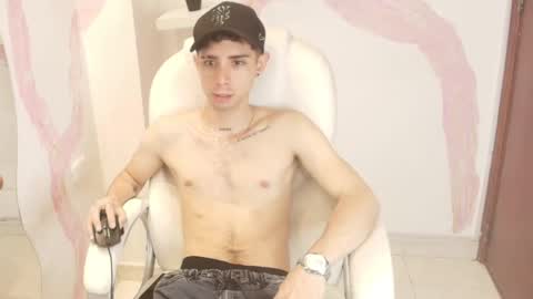 Snapshot of liiamhudson_ chatting on 02-06-25, 09:22 L I I A M online show from 02-06-25, 09:22