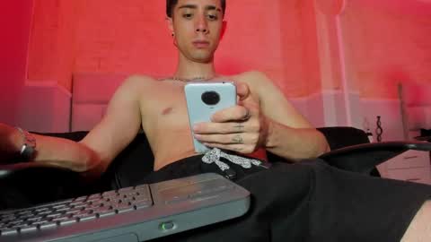 Snapshot of liiamhudson_ chatting on 02-16-25, 07:15 L I I A M online show from 02-16-25, 07:15