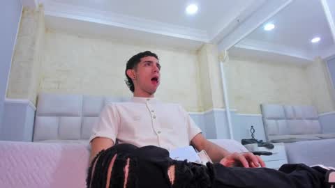 Snapshot of liiamhudson_ chatting on 02-21-25, 05:02 L I I A M online show from 02-21-25, 05:02