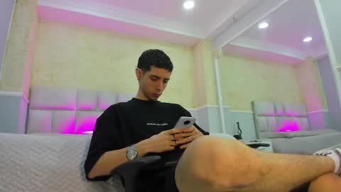 Snapshot of liiamhudson_ chatting on 03-03-25, 04:47 L I I A M online show from 03-03-25, 04:47