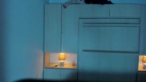         online show from 10-02-25, 11:39