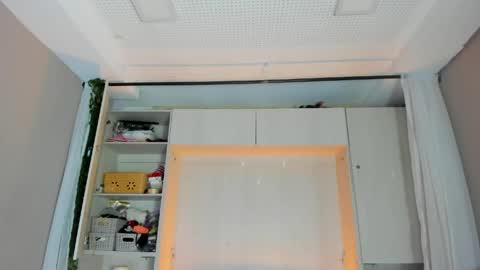         online show from 04-01-26, 11:44