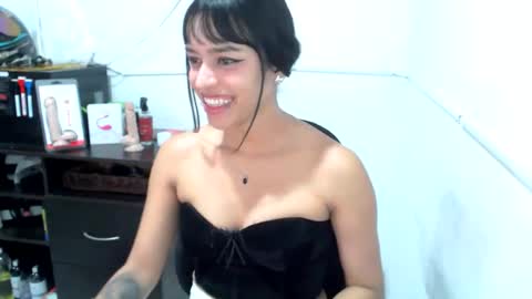 Snapshot of liilithstone chatting on 05-13-26, 03:15 liilithstone online show from 05-13-26, 03:15