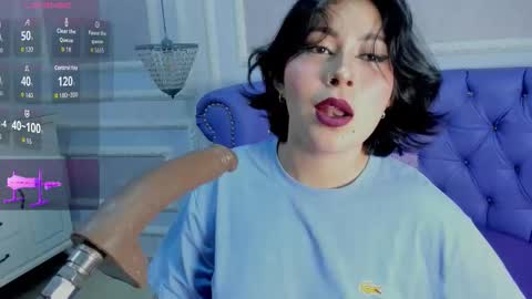 Snapshot of liily_hot chatting on 11-02-25, 07:44 LIILY online show from 11-02-25, 07:44