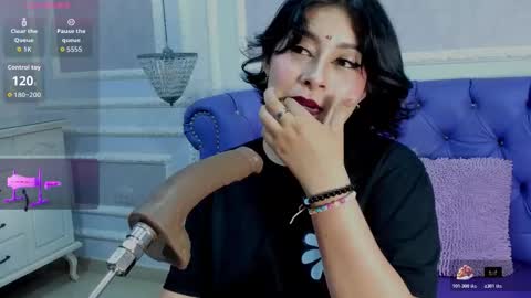 Snapshot of liily_hot chatting on 11-07-25, 12:21 LIILY online show from 11-07-25, 12:21