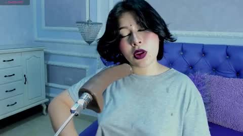 Snapshot of liily_hot chatting on 11-16-25, 12:27 LIILY online show from 11-16-25, 12:27