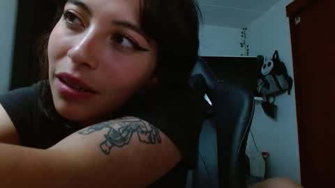 lisa online show from 11-15-25, 05:38