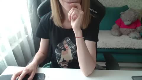 Liissax online show from 05-30-26, 02:25