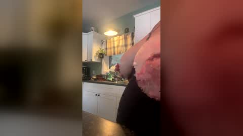 Snapshot of lik_nips chatting on 12-18-25, 08:59 lik_nips online show from 12-18-25, 08:59