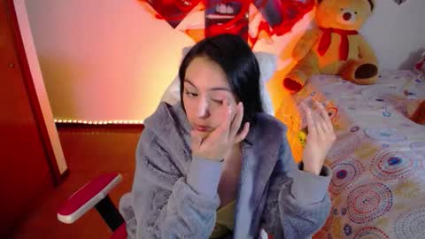 Liika  online show from 10-27-25, 10:03