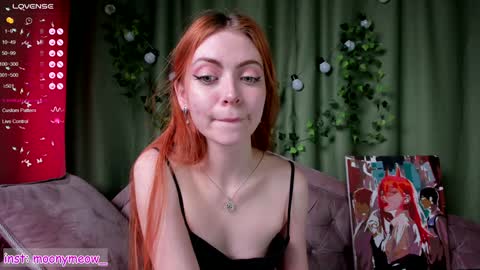 Snapshot of lika_moon chatting on 02-08-25, 05:08 Lika online show from 02-08-25, 05:08