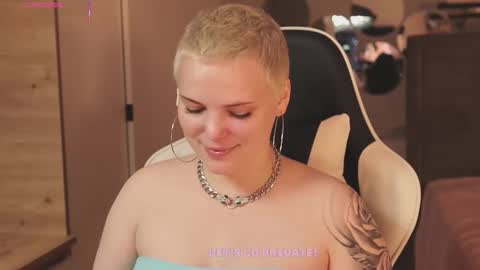 likaaberry online show from 12-17-25, 03:29