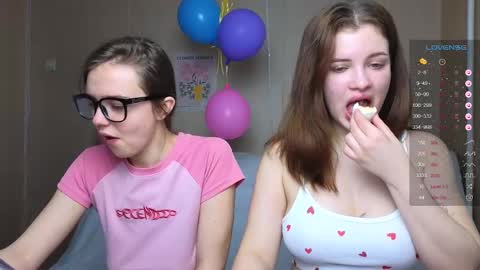 Snapshot of like_sun chatting on 12-16-24, 06:21 Call me Anna online show from 12-16-24, 06:21