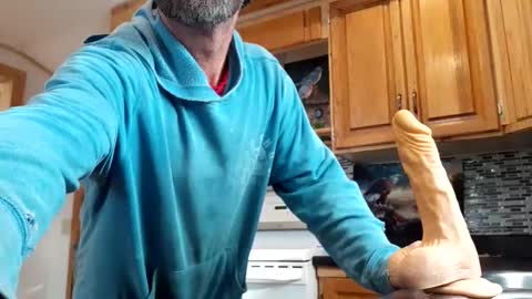 Snapshot of likedoingit69 chatting on 11-25-25, 02:39 St pierre online show from 11-25-25, 02:39