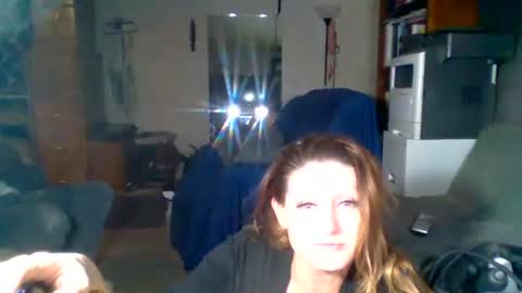 Snapshot of likerightnow chatting on 04-19-26, 10:58 likerightnow online show from 04-19-26, 10:58