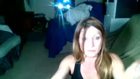 Snapshot of likerightnow chatting on 04-20-26, 07:44 likerightnow online show from 04-20-26, 07:44