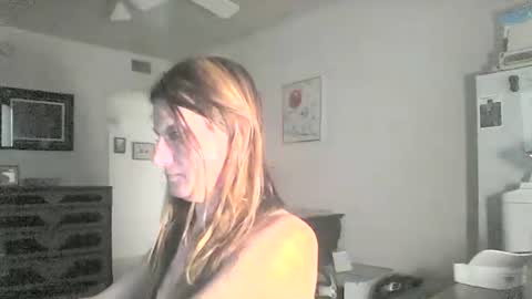 Snapshot of likerightnow chatting on 07-10-26, 07:49 likerightnow online show from 07-10-26, 07:49