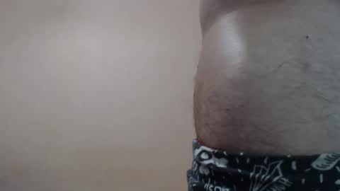 Snapshot of likwidator84 chatting on 01-10-25, 12:27 Maximus online show from 01-10-25, 12:27