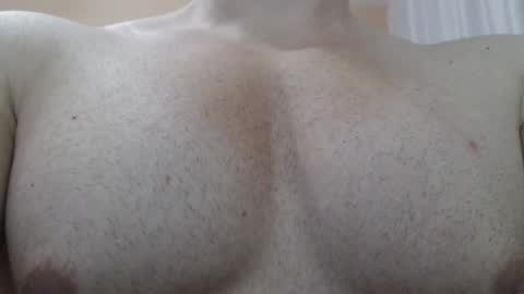 Snapshot of likwidator84 chatting on 09-30-25, 11:04 Maximus online show from 09-30-25, 11:04