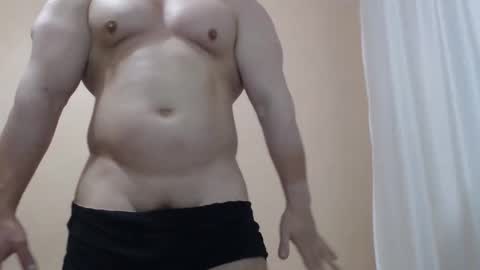 Snapshot of likwidator84 chatting on 10-29-25, 10:50 Maximus online show from 10-29-25, 10:50