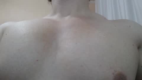 Snapshot of likwidator84 chatting on 11-20-25, 10:53 Maximus online show from 11-20-25, 10:53