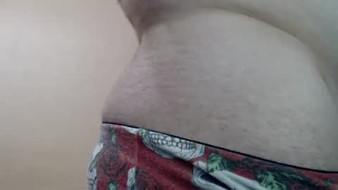 Snapshot of likwidator84 chatting on 06-18-26, 10:25 Maximus online show from 06-18-26, 10:25