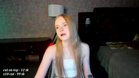 Snapshot of lil_cookie_monster chatting on 02-26-26, 11:09 Erica online show from 02-26-26, 11:09