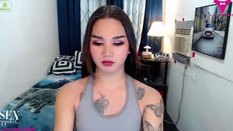 LILY online show from 12-23-25, 10:24