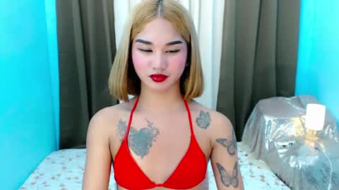 LILY online show from 05-23-26, 02:43