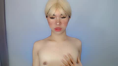 Snapshot of lil_grace1 chatting on 02-12-25, 02:24 grace online show from 02-12-25, 02:24