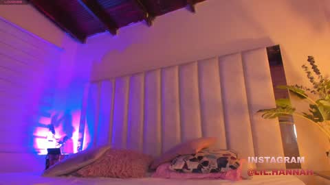 Hanna online show from 12-23-24, 11:47