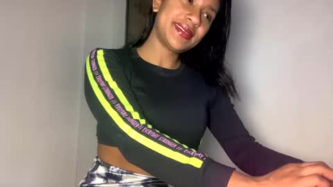 Snapshot of lil_ith chatting on 10-15-25, 06:57 Lilith online show from 10-15-25, 06:57