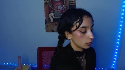 Lisaa online show from 12-15-24, 09:56